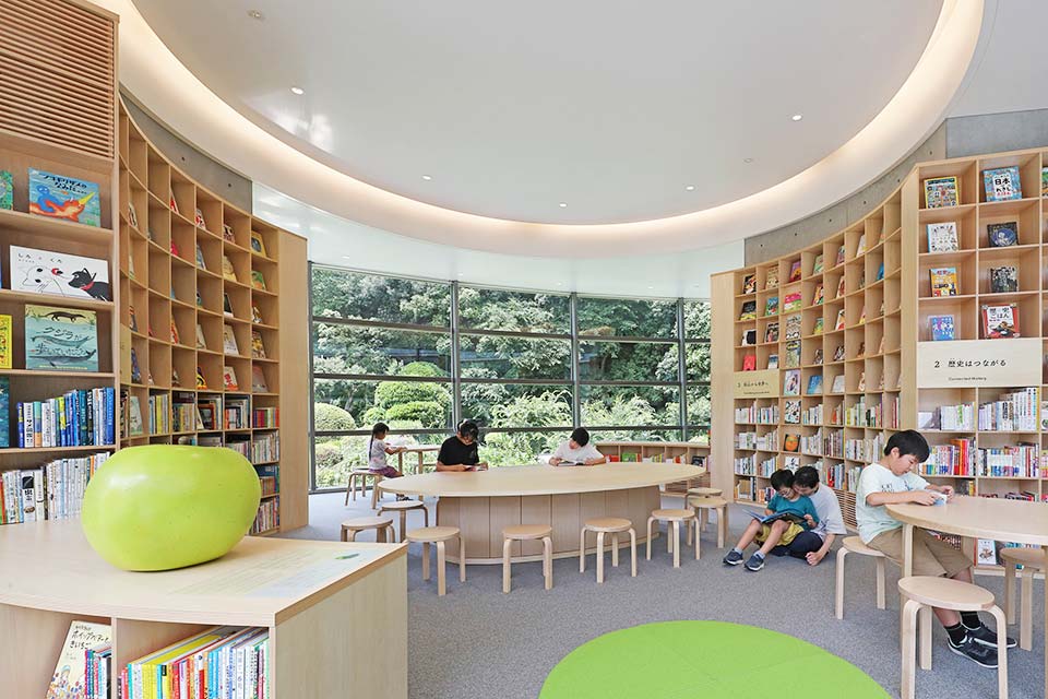 「こども本の森 松山」